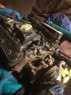 1988 Firebird V8 Engine Block with Valve Covers