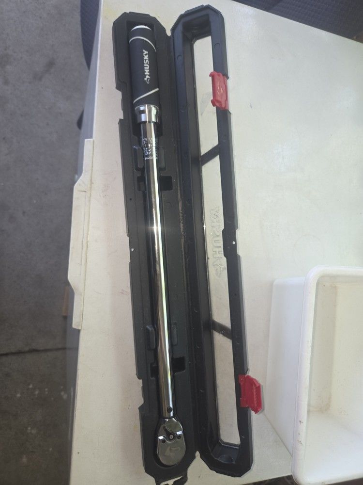 Husky 1/2 In Torque wrench