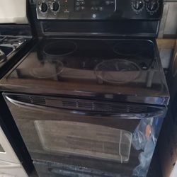 Electric glass top stove