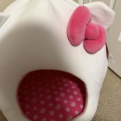 HELLO KITTY CAT CAVE