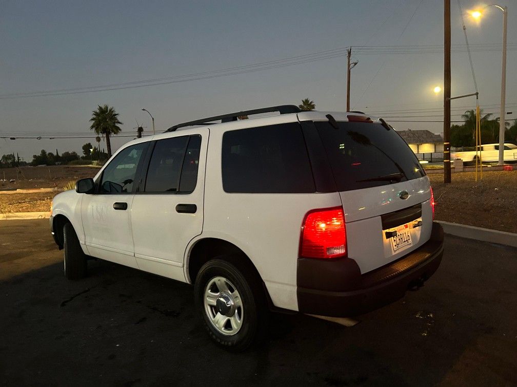 2003 Ford Explorer