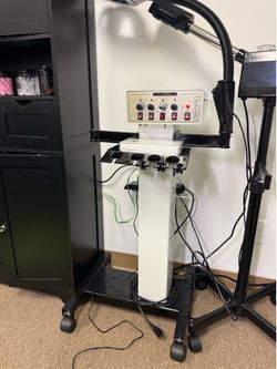 Facial machine