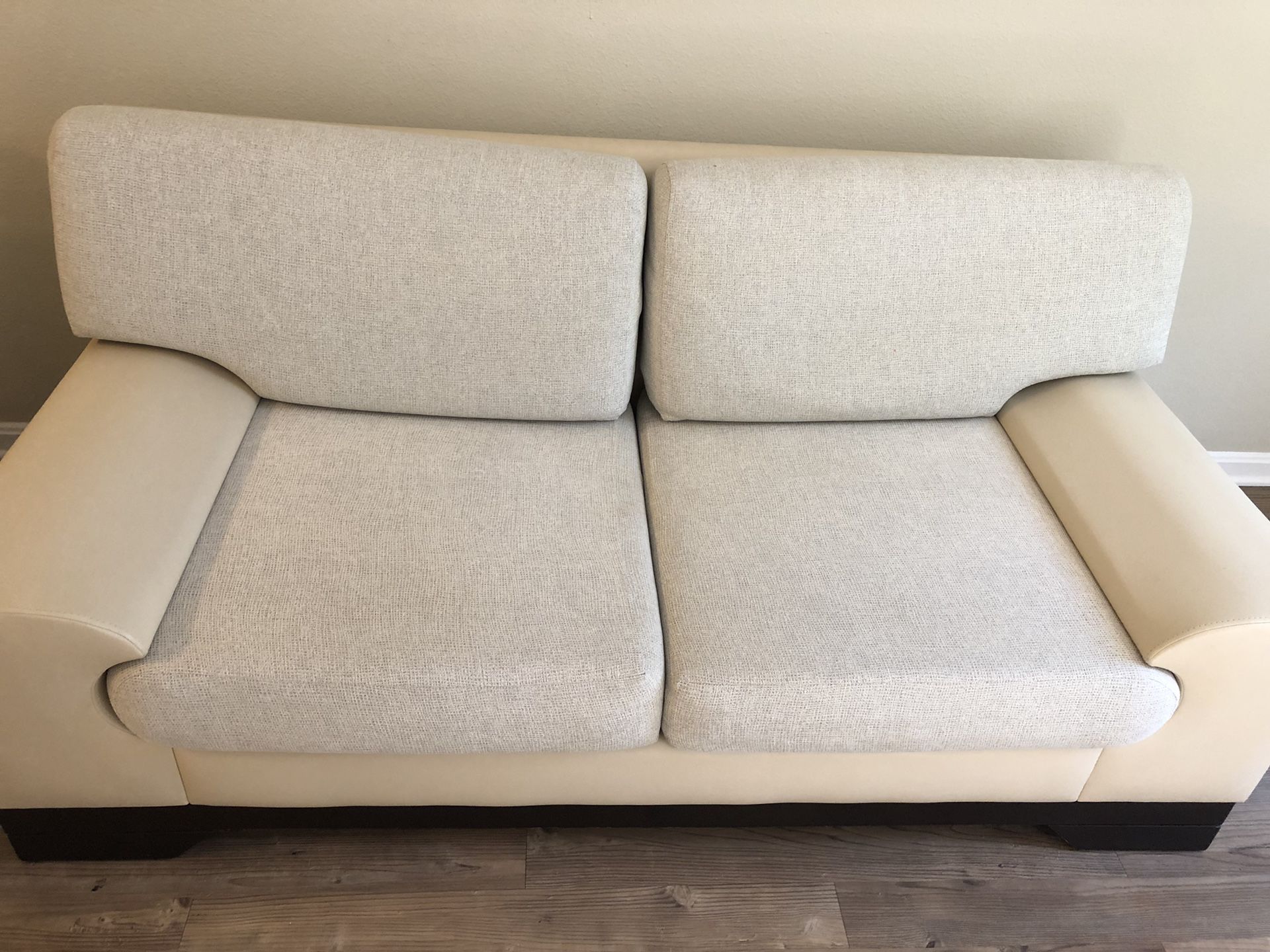 Sofa (70”x 35”)