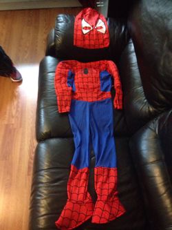 Spider-Man costume for 4 and 5 year olds