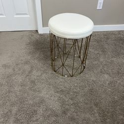Cushion Table excellent condition