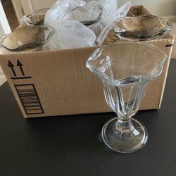 5 Vintage Anchor Hocking Sundae Glasses