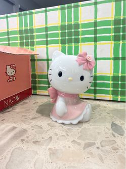 Handmade porcelain limited edition, Hello Kitty