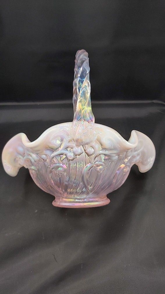 Gorgeous Vintage Fenton Champagne Satin Opalescent "Lily Of The Valley" Glass Basket 