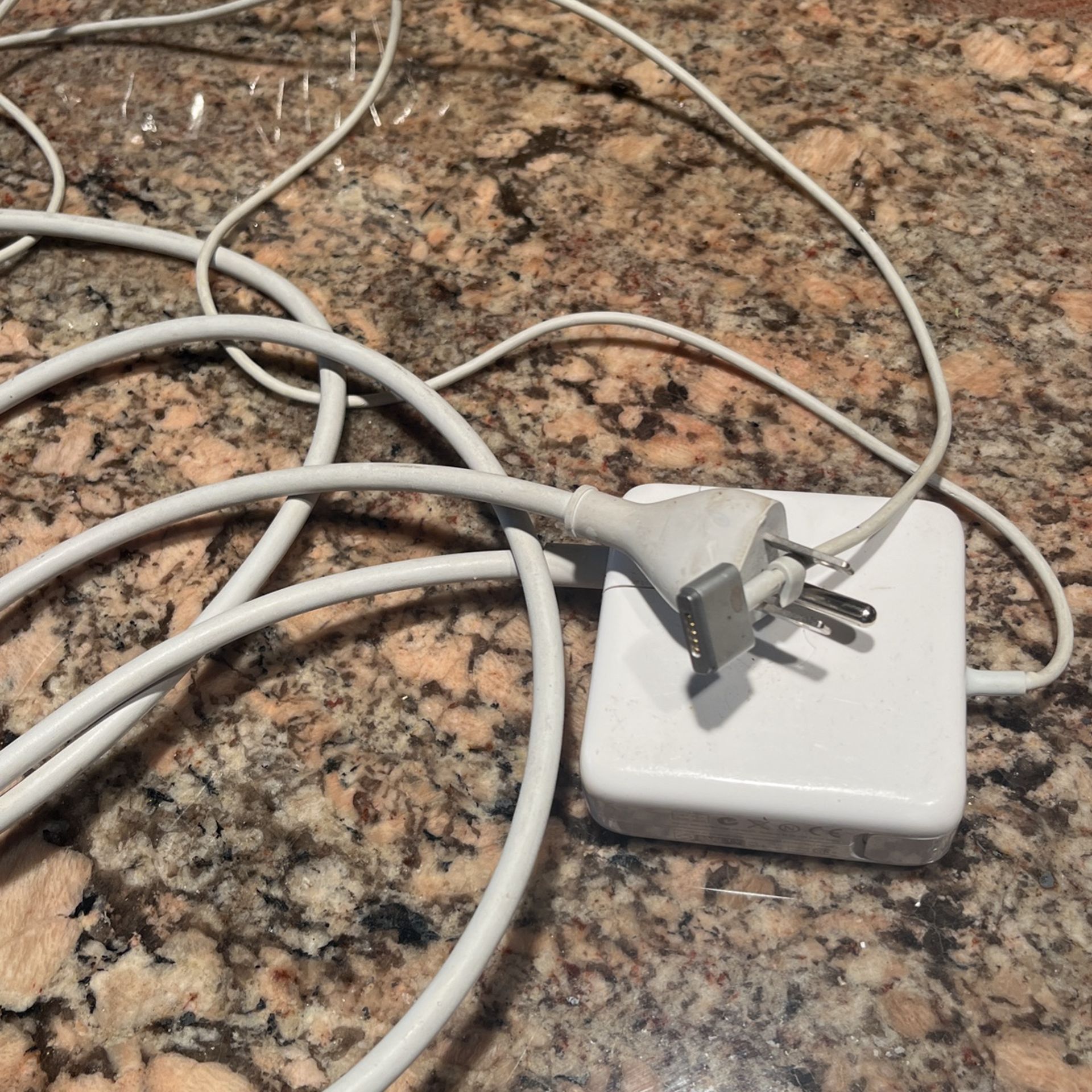 Apple Mac Pro Charger