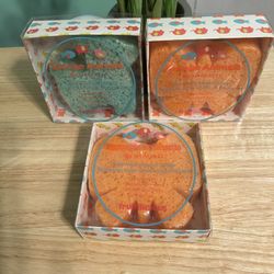 Spongelle Fruity Bath Sponge Set - Blue and Orange