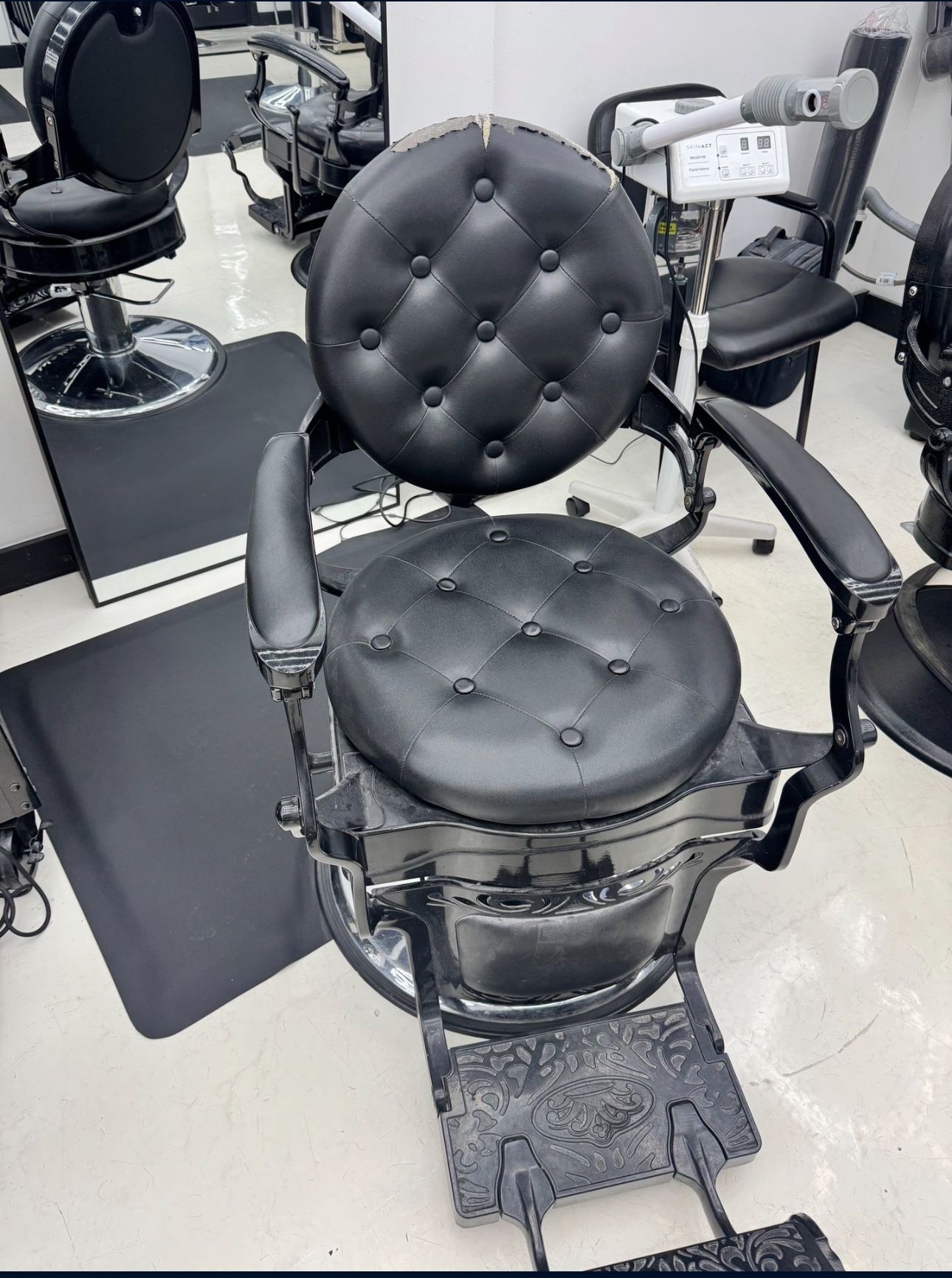 Luxury Barber Chair