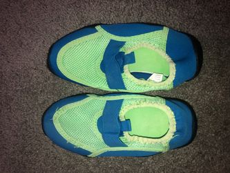 Water shoes