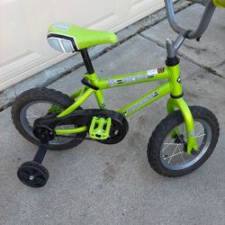12” Huffy Rock It With Training Wheels