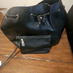 Black Bella Russo Tote Bag