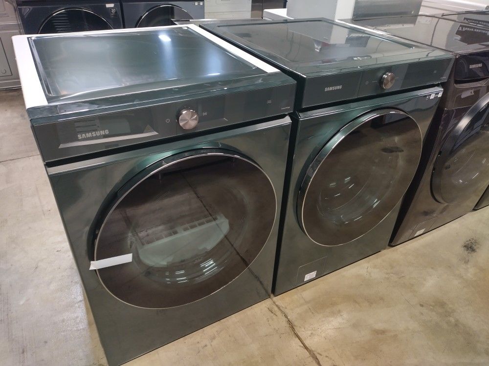 SAMSUNG BESPOKE FOREST GREEN  5.3 WASHER AND GAS 7.6 DRYER 