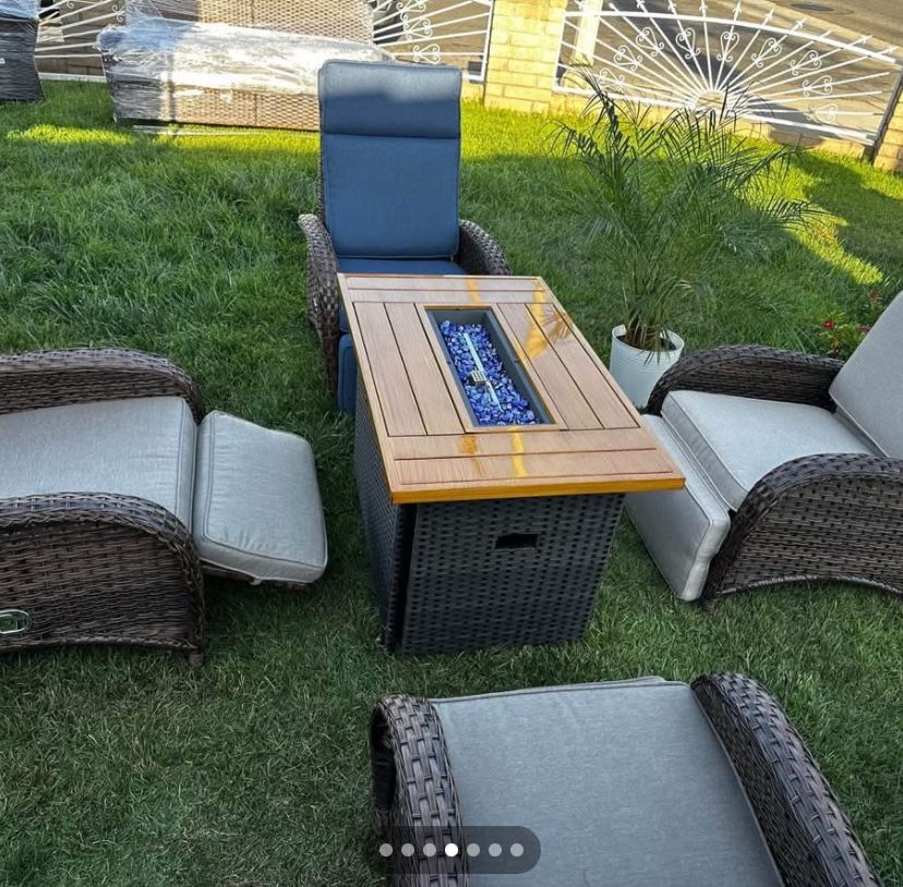 Brand New Patio Set Reclainers Chairs Fire Pit Propane 