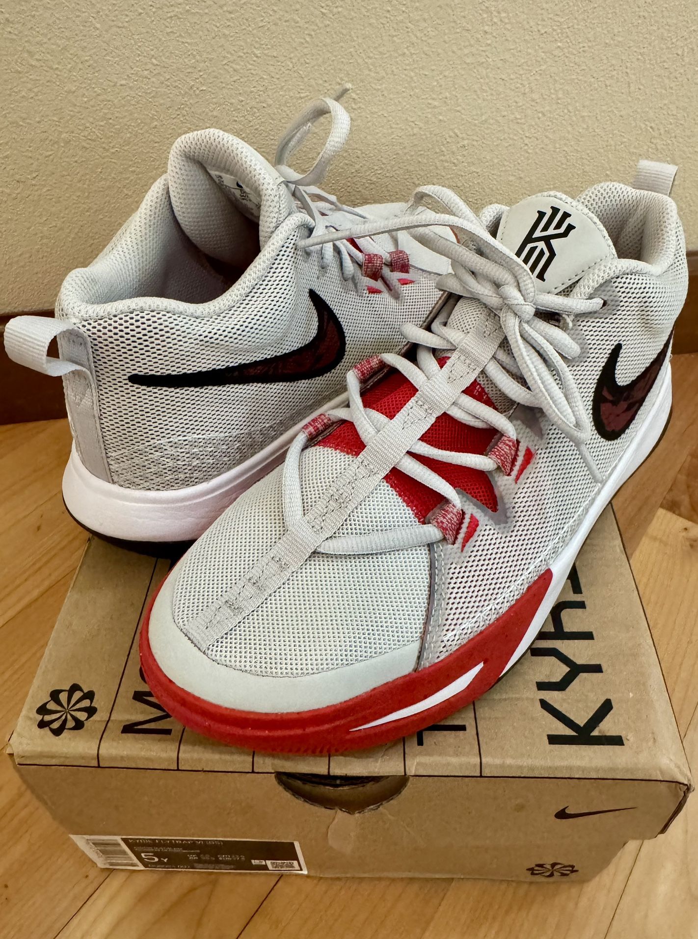 Nike Kyrie VI Youth/Mens 5