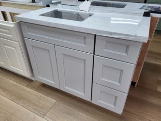 Light Grey 42” Shaker Vanity Cabinet with Spacious 3 Drawers