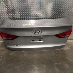 HYUNDAI ELANTRA SE CAJUELA 2017-2018