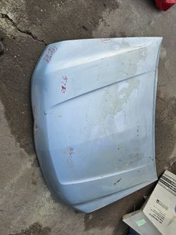 Chevy Colorado hood oem