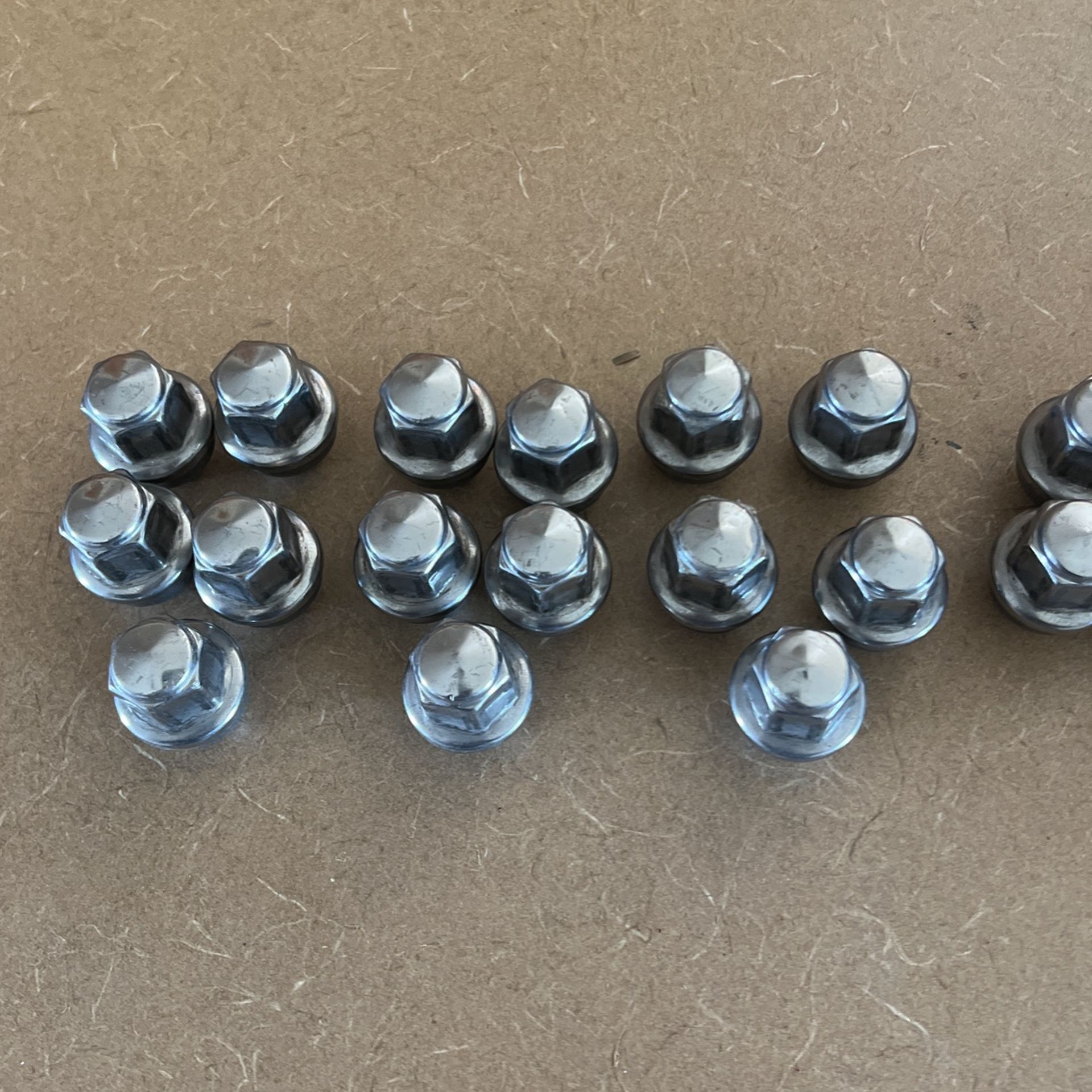 Lug Nuts For 2017 Ford F-150