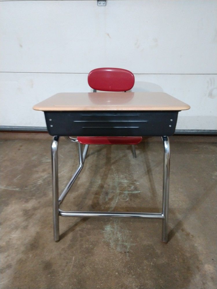 Student Desk "Great Condition"