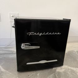 Frigidaire Mini Fridge