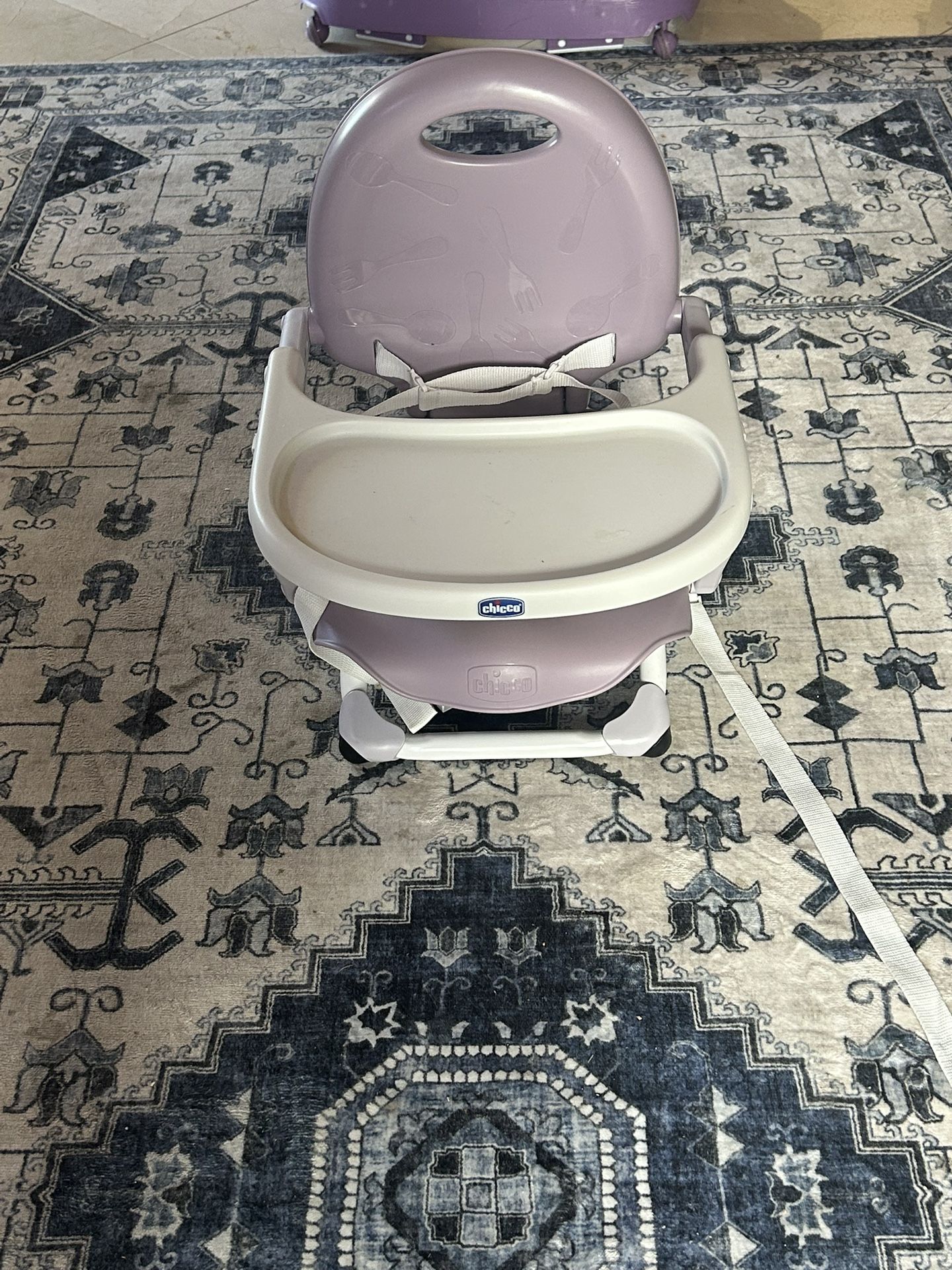 Chicco Pocket Snack Booster Seat