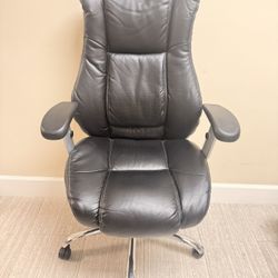Executive Office Chair – Excellent Condition – $50