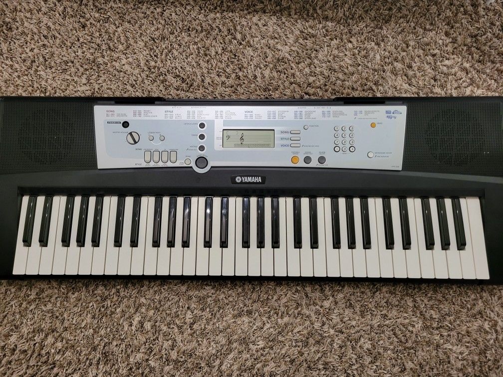 Yamaha YPT-200 Keyboard