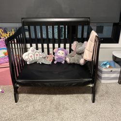 Convertible Mini Crib