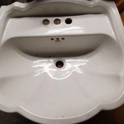 Pedestal Sink/Eljer/White