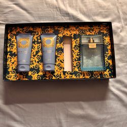 Versace Eau Fraiche Gift Set 