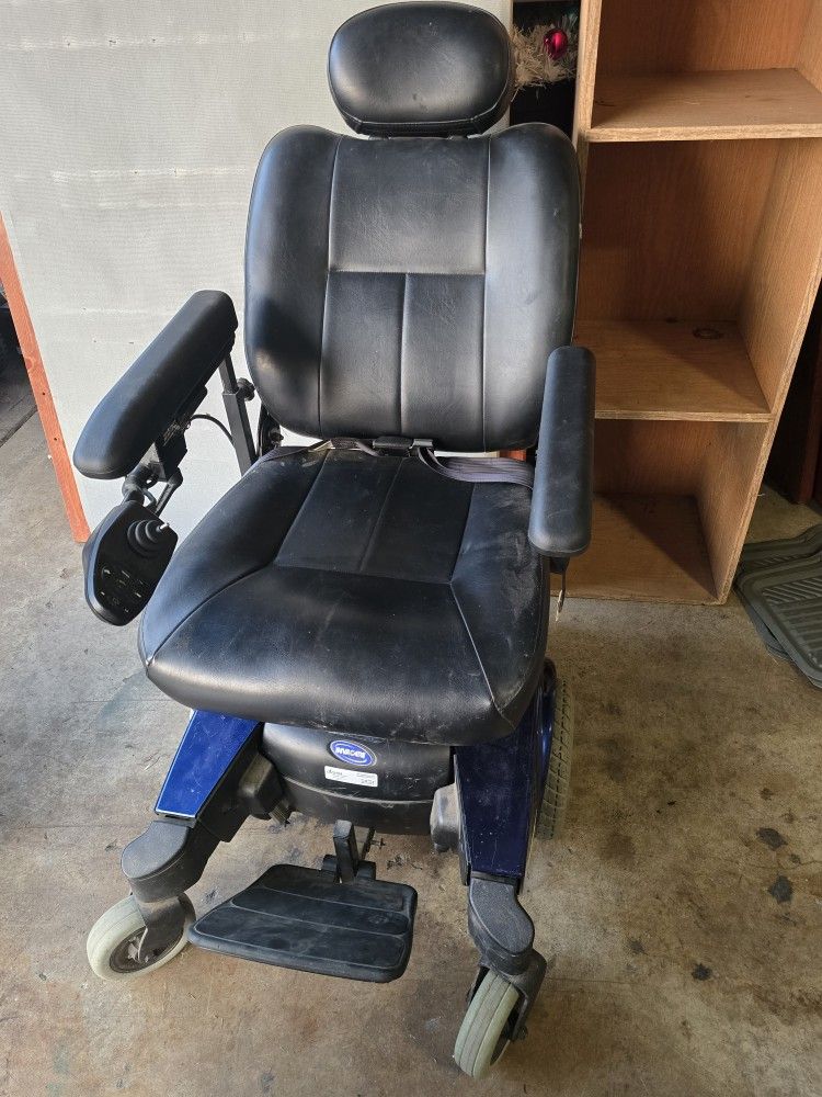  Pronto M61 Electric Mobility Chair 
