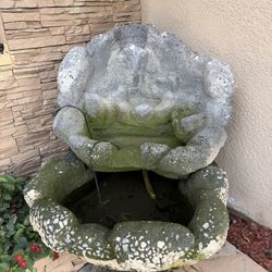  Fountain Will Give You 20 Bucks To Come Pick This Up 