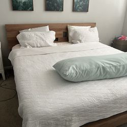 King Bed Frame & Mattress 