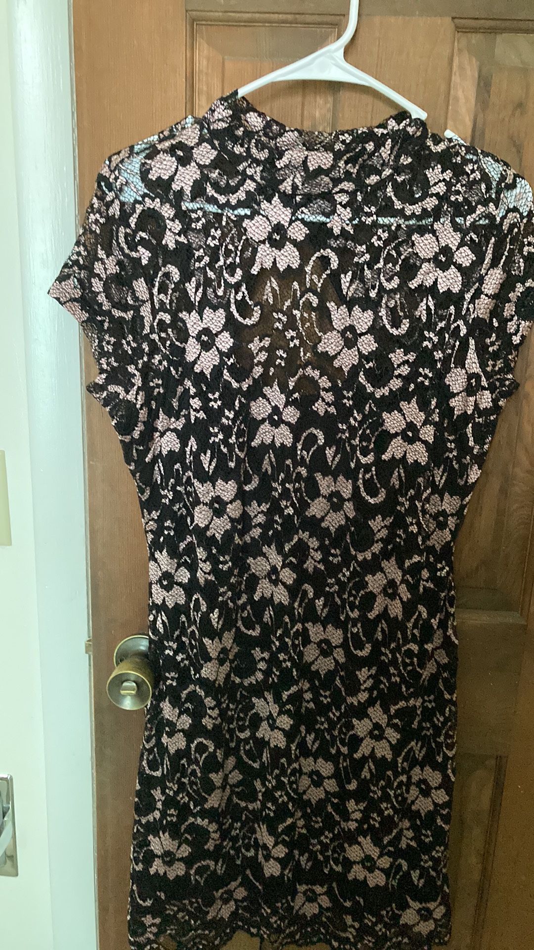 Dress / Black/light Pink. No Boundaries Extra Large