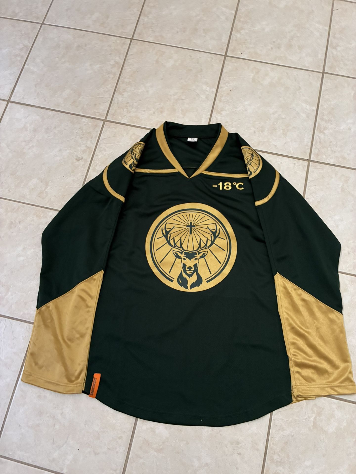 Jagermeister #56 Hockey Jersey Men's MEDIUM women large Liquor Promo Item Green