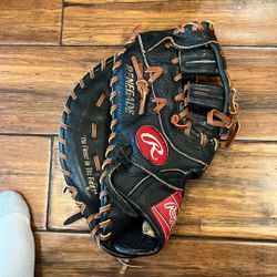 First Base Excellent Condition.      Left Handed Glove.