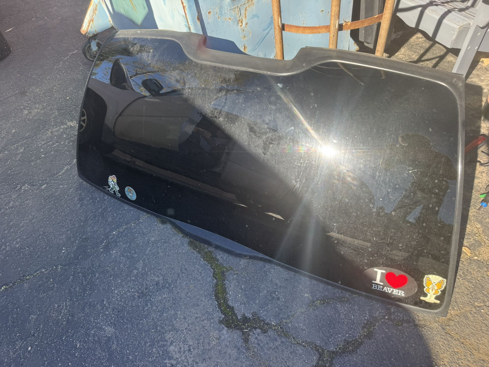 00-05 tahoe/suburban glass hatch