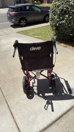 Drive Wilshire Walker super light excellent condition easy to carry unfold