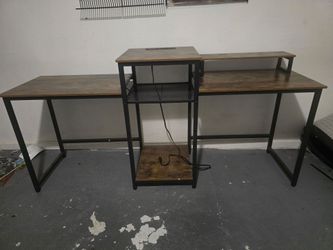 2 Person Computer dest 74.5 x 19.5 in