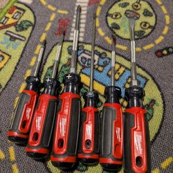 Milwaukee screwdriver 