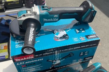 Makita 18V LXT Lithium-Ion Brushless Cordless 4-1/ 2 in. /5 in. X-LOCK Angle Grinder with AFT, Tool Only