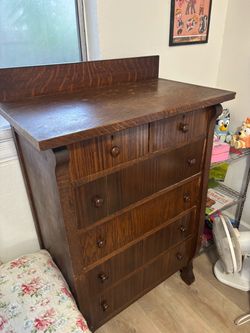 Bed/bedframe queen ,kids bed with head board, dressers