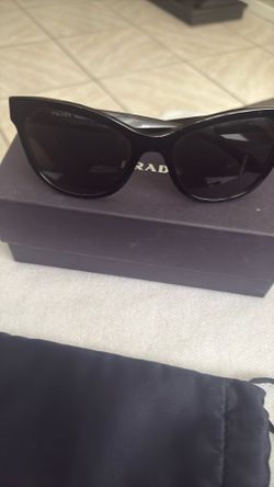 PRADA GLASSES BLACK
