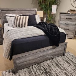 BEDROOM SET, 4 PC QUEEN BED FRAME, DRESSER, MIRROR AND NIGHTSTAND - [NEW]