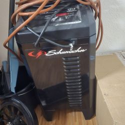 Battery Charger 