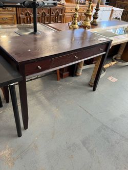 Desk entry table (in store)