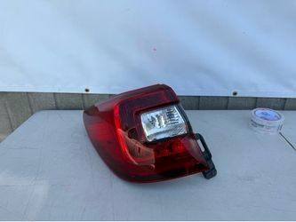 2015 2016 2017 2018 2019 Subaru Outback tail light tail lamp left driver side LH used original OEM